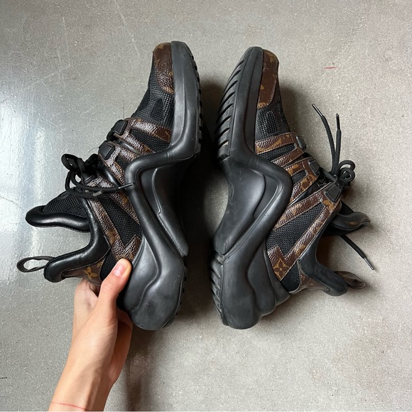 AUTHENTIC LV Archlight Sneaker - Picture 7 of 8